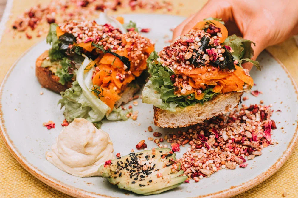 Veganer Karotten-Lachs mit Rosentanz